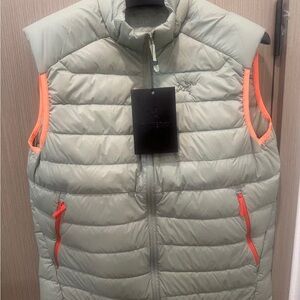 Arc'teryx Light Gray Puffer Vest